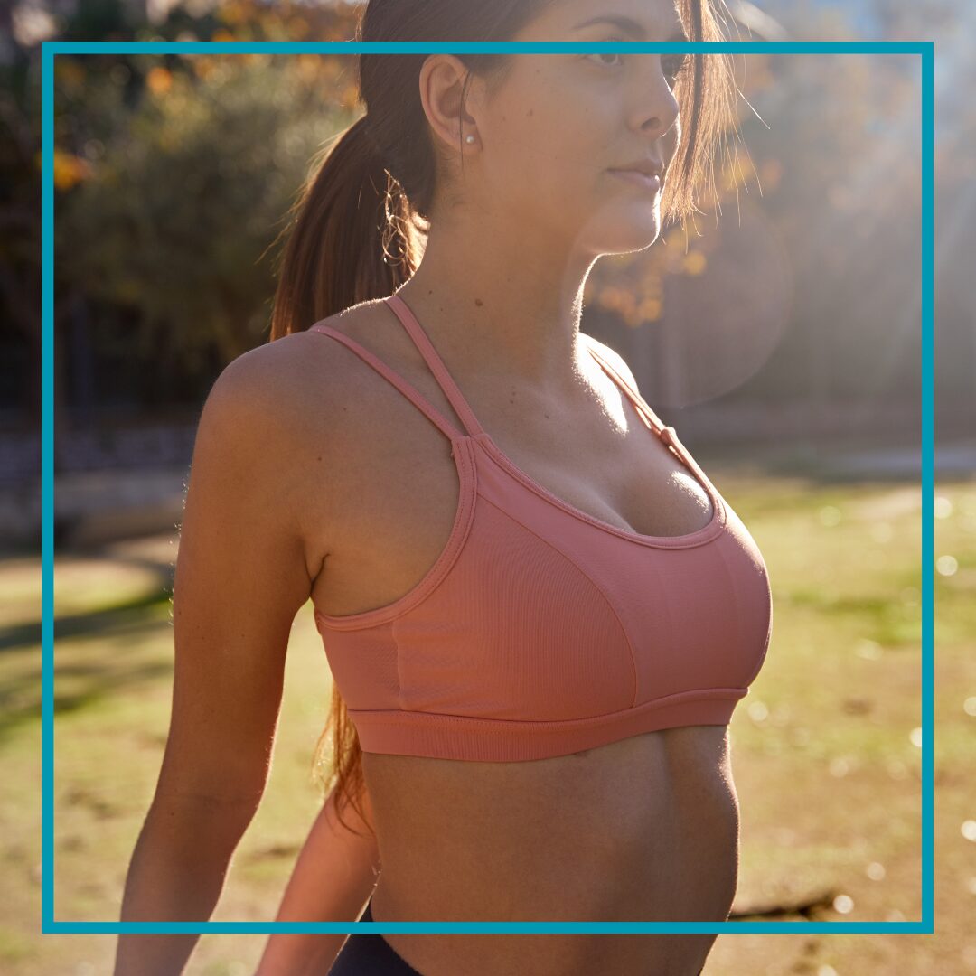 肋骨出張り（リブフレア）を解消するピラティス秘策